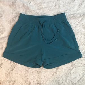 Lululemon Spring Break Away Short